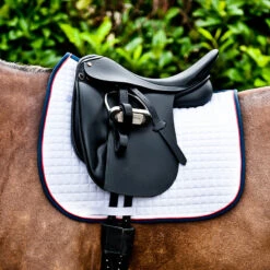 Horze River Dressurschabracke 38 Horze River Dressurschabracke -Pferdedecken Store 17024 WH EDB 1