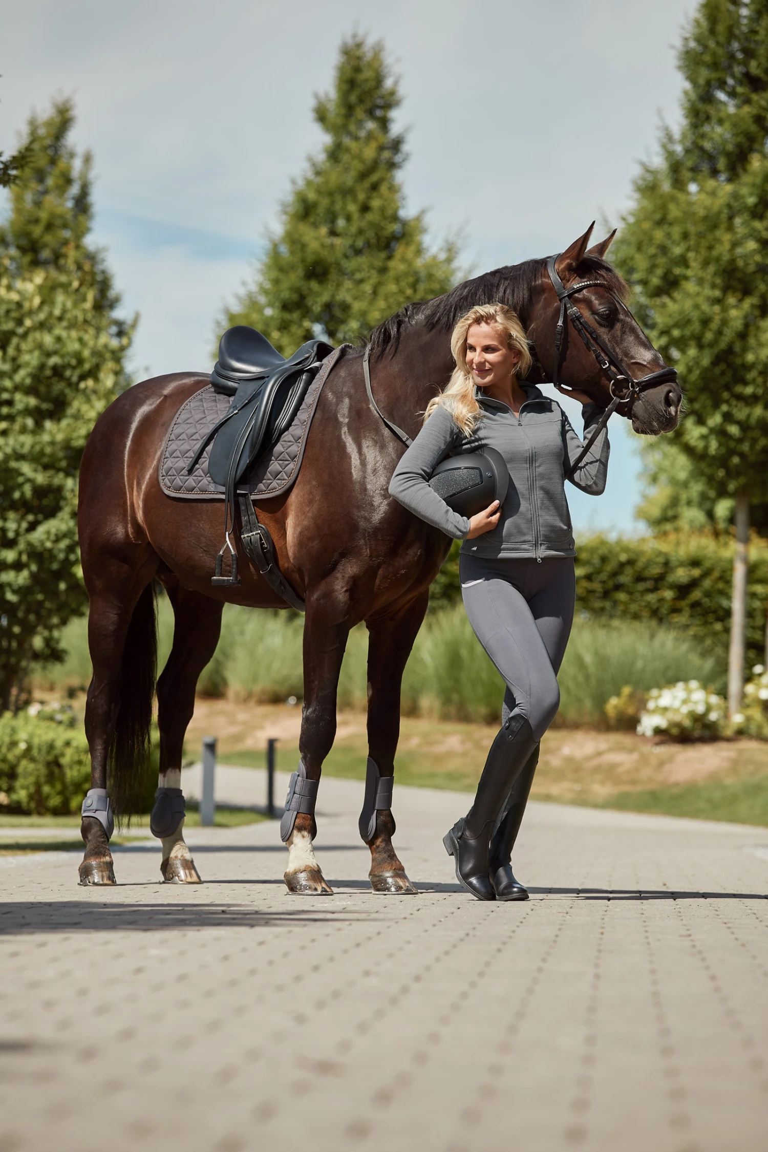 Horze Coventry Dressurschabracke 5 Horze Coventry Dressurschabracke – Bild 3