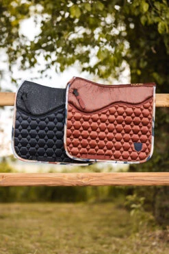 Horze Terrazzo Dressurschabracke 29 Horze Terrazzo Dressurschabracke -Pferdedecken Store 17458 590 08