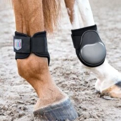 Horze Impact Air-Shock Stoßdämpfende Streichkappen 33 Horze Impact Air-Shock Stoßdämpfende Streichkappen -Pferdedecken Store 19244 BL 2