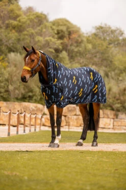 Horze Wicklow Abschwitzdecke Mit Logo Print -Pferdedecken Store 24689 590 06