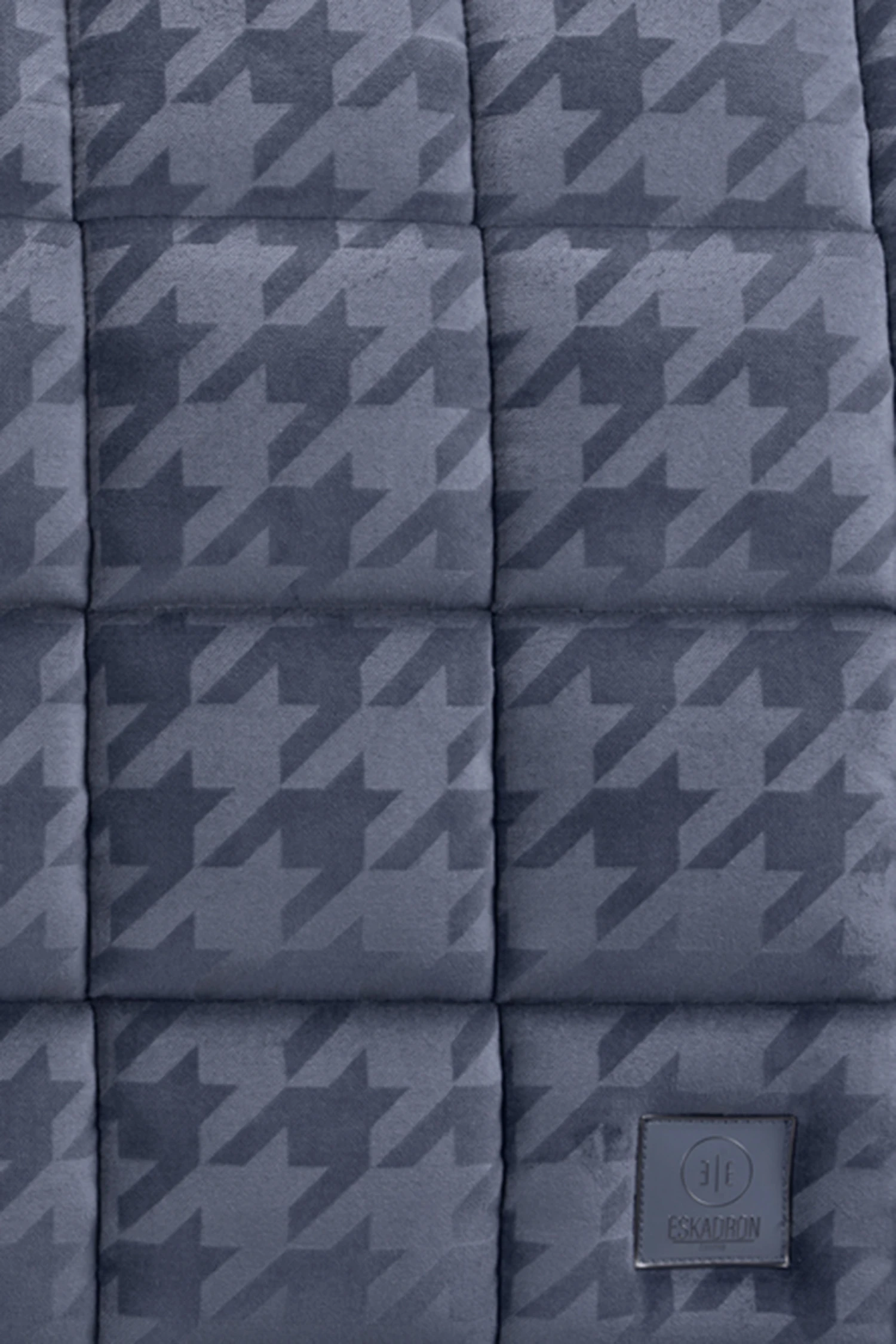 Eskadron Essence 22/23 Velvet Stamp Dressurschabracke 7 Eskadron Essence 22/23 Velvet Stamp Dressurschabracke – Bild 5